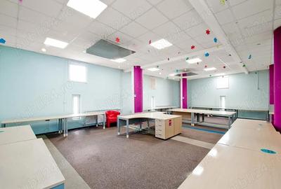 Spațiu comercial, de 120 mp, în Central - 3