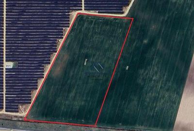 Teren de 57887 mp, în Rătești - 1