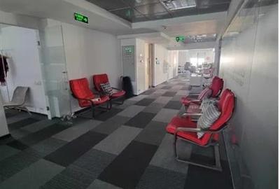 Birou, de 335 mp, în Central - 2