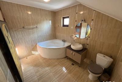 Casă cu 5 camere cu Teren 420 Mp în Stupini - 10