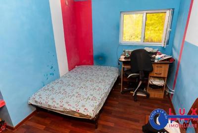 Casă cu 4 camere cu Teren 326 Mp în Somova