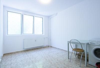 Apartament cu 4 camere decomandat în Drumul Taberei - 2