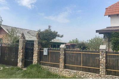 Casă cu 4 camere în Leș - 4