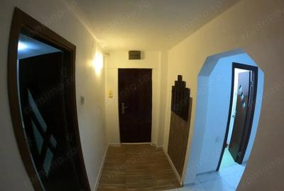Apartament cu 3 camere decomandat, mobilat în Central - 9