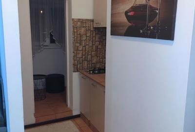 Garsonieră decomandată în Decebal - 2