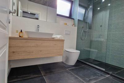 Casă cu 4 camere în Central - 2