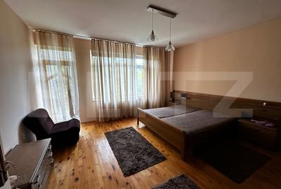 Casa de vanzare, 390 mp, zona Cetate - 10