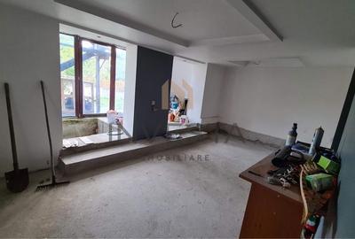 Casă individuală cu 7 camere cu Canalizare în Andrei Mureșanu - 3