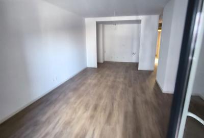 Apartament cu 2 camere decomandat în Costin Georgian - 3