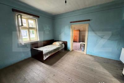 Casă cu 3 camere cu Teren 700 Mp în Central - 2