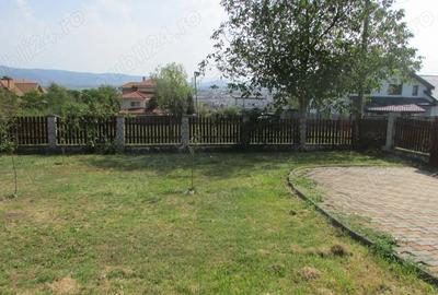 Casă cu 4 camere cu Teren 500 Mp în Vulcan - 1
