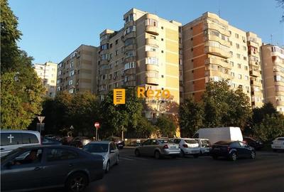 BUZOIENI, TOPOLNITA, 57 MP DECOMANDAT, 2 BALCOANE, ETAJ 5/8 BLOC 1986 - 2