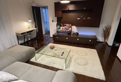 Apartament cu 3 camere semidecomandat în Central - 3