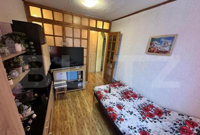 Apartament cu 3 camere semidecomandat în Gojdu - 10