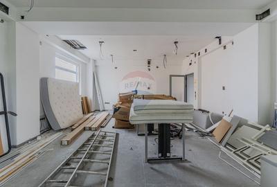 Cladire de 902 mp utili de vanzare, zona Grivitei - DN 13, COMISION 0 - 26