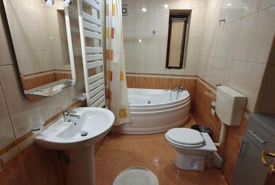 Apartament cu 3 camere, mobilat în Centrul Istoric - 8