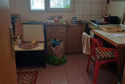 Apartament cu 3 camere decomandat în Crângași - 2