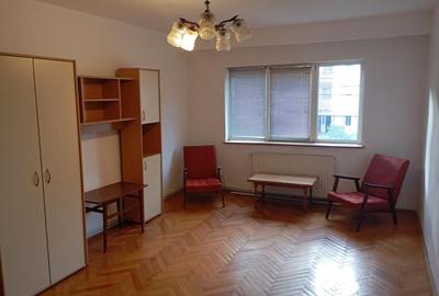 Apartament cu 2 camere, mobilat în Central - 8