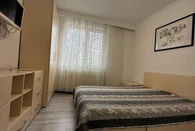 Apartament cu 3 camere semidecomandat în Calea București - 4