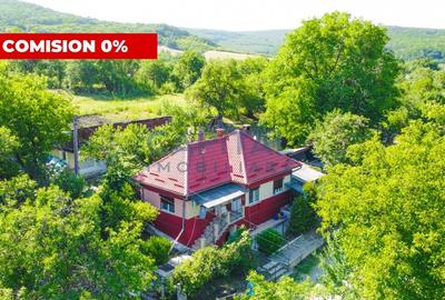 Casa cu teren de vanzare in comuna Vultureni, judetul Cluj - 1