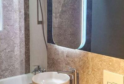 Apartament cu 3 camere, mobilat în Central