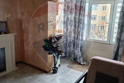 Apartament cu 2 camere semidecomandat, mobilat în Brazda lui Novac