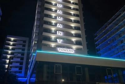 Apartament cu 3 camere decomandat în Nicolina