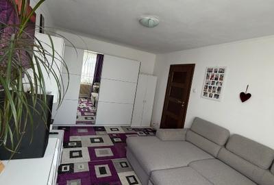 Apartament cu 2 camere semidecomandat în Dristor