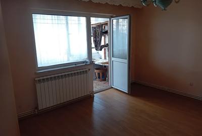 Apartament cu 3 camere decomandat în Mărăței - 4
