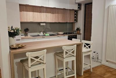 3 camere 105 mp + terasă 36 mp | Parcare inclusă | 950 € | Comision 0% - 3