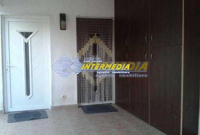 Casă individuală cu 7 camere cu Canalizare în Bărăbanț - 3