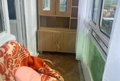 Vand apartament 3 camere Pascani