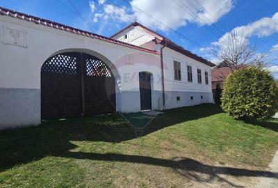 Casă individuală cu 3 camere cu Teren 1049 Mp în Satulung - 1
