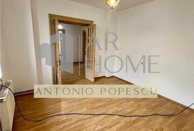 Vanzare casa D+P+M in Urlati, zona centrala. - 3