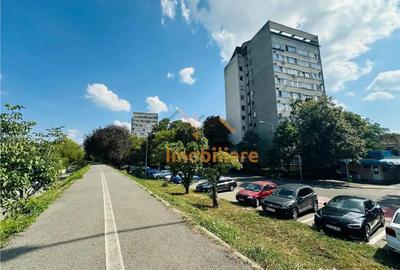 Apartament cu 2 camere decomandat în Decebal - 9