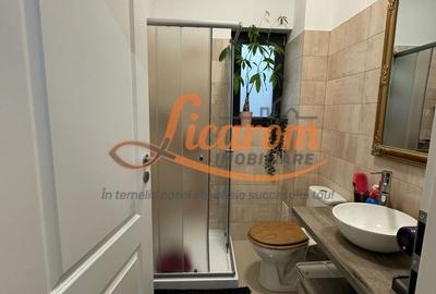 Duplex cu 4 camere cu Canalizare în Central - 7