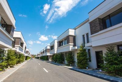 Duplex cu 4 camere cu Canalizare în Bragadiru