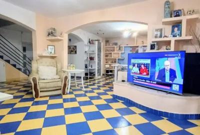 Casă cu 7 camere cu Teren 579 Mp în Central - 5