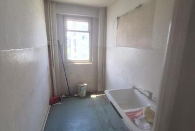 Apartament cu 3 camere în Drumul Taberei - 8
