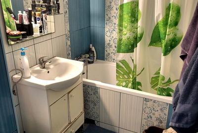 Apartament cu 2 camere semidecomandat în Micro 6 - 6