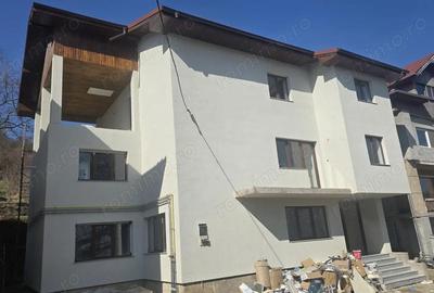 Apartament cu 3 camere decomandat în Central - 2