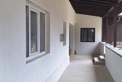 Casă cu 8 camere cu Teren 540 Mp în Poiana Țapului - 7