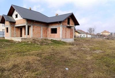 Casa la rosu, Tupilati - 5