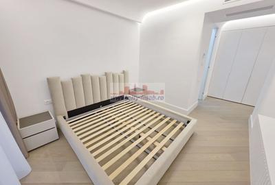 Apartament cu 5 camere decomandat în Băneasa - 4