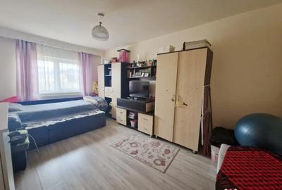 Apartament cu 2 camere decomandat în Hotvon - 8