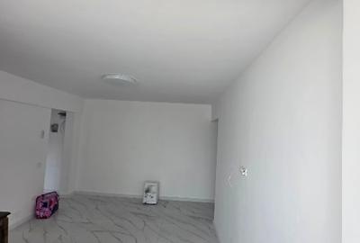 Apartament cu 2 camere semidecomandat în Vatra Luminoasă - 3