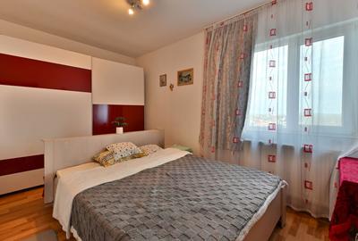 Apartament cu 3 camere semidecomandat în Spitalul Județean - 1