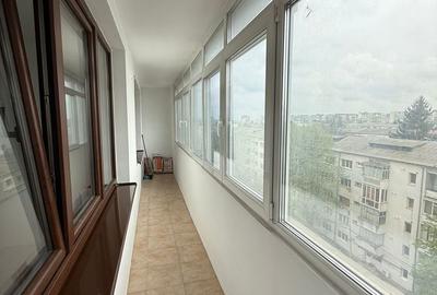 Apartament cu 2 camere decomandat în Cornișa - 8