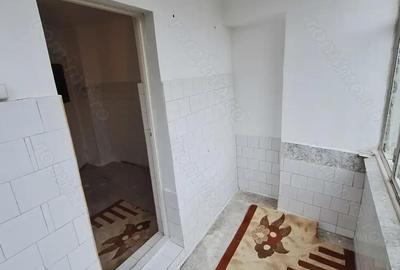 75900 euro!!! Apartament cu 2 camere decomandat Et 3 Zona Lipovei - 5