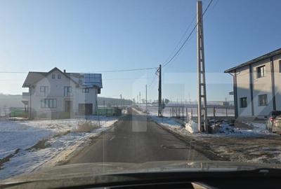 Teren de 1400 mp, în Central - 3